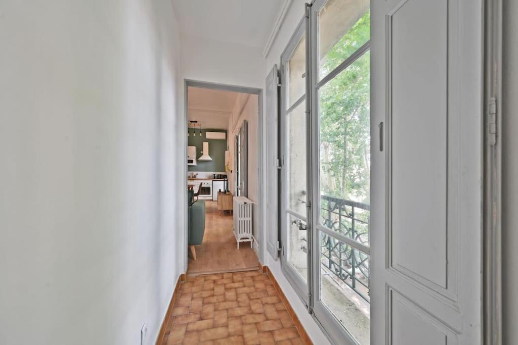 Au Coeur Des Platanes - Parking Gratuit Sous-Terrain - Clim - Balcon Apartment Avignon Bagian luar foto